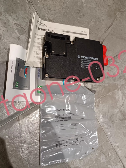 1PCS NEW Schmersal AZM161SK-12/12RKT-024 Safety lock Fast delivery Via Fedex/DHL