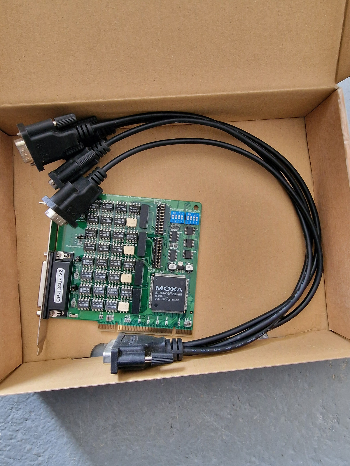 MOXA CP-134U V2 4-port RS-422/485 PCI multi-serial card with cable