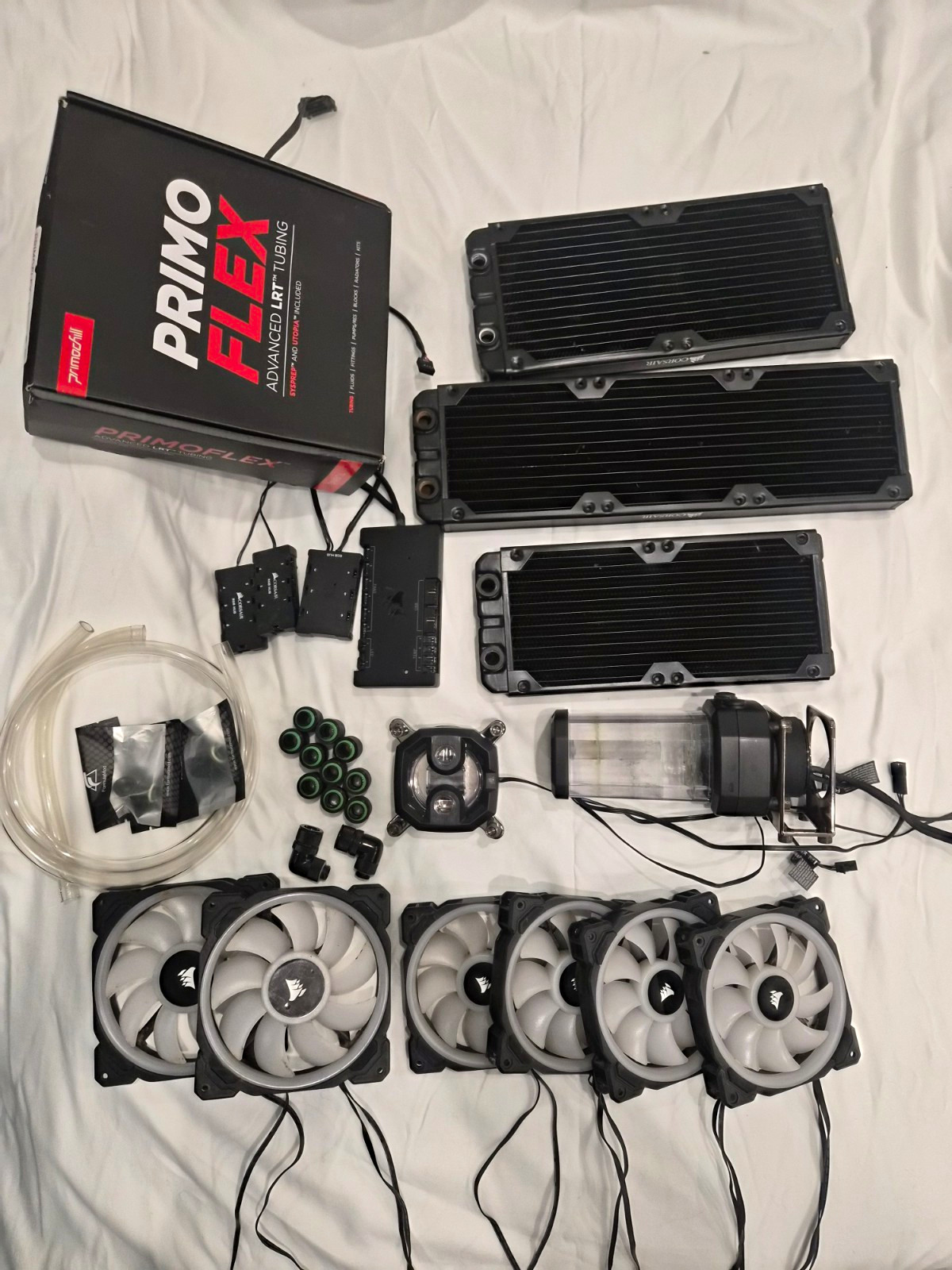 Corsair Hydro X RGB FANS, WATER PUMP, CPU BLOCK, RADIATORS, Tubing
