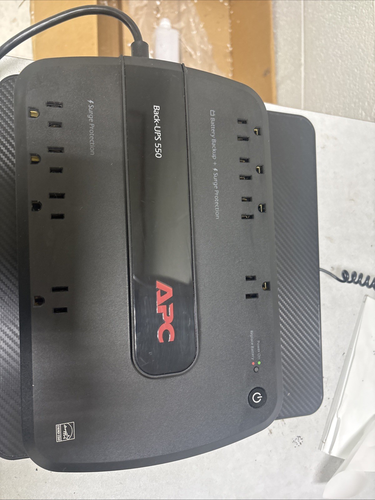 Apc Model BE550G Under Desk Battery Backup No Battery Tested Works