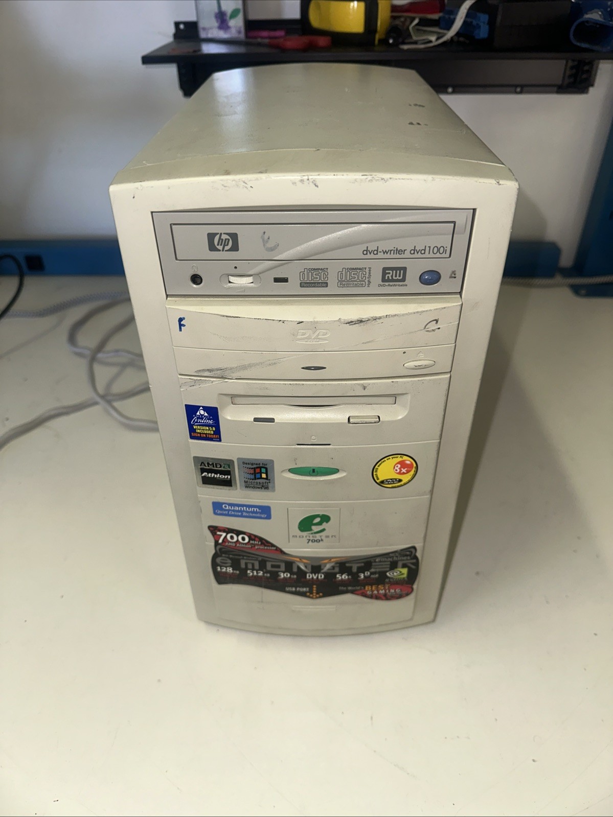 eMachines eMonster 700k Desktop /w AMD ATHLON, HDD, Windows 98, NVIDIA GPU
