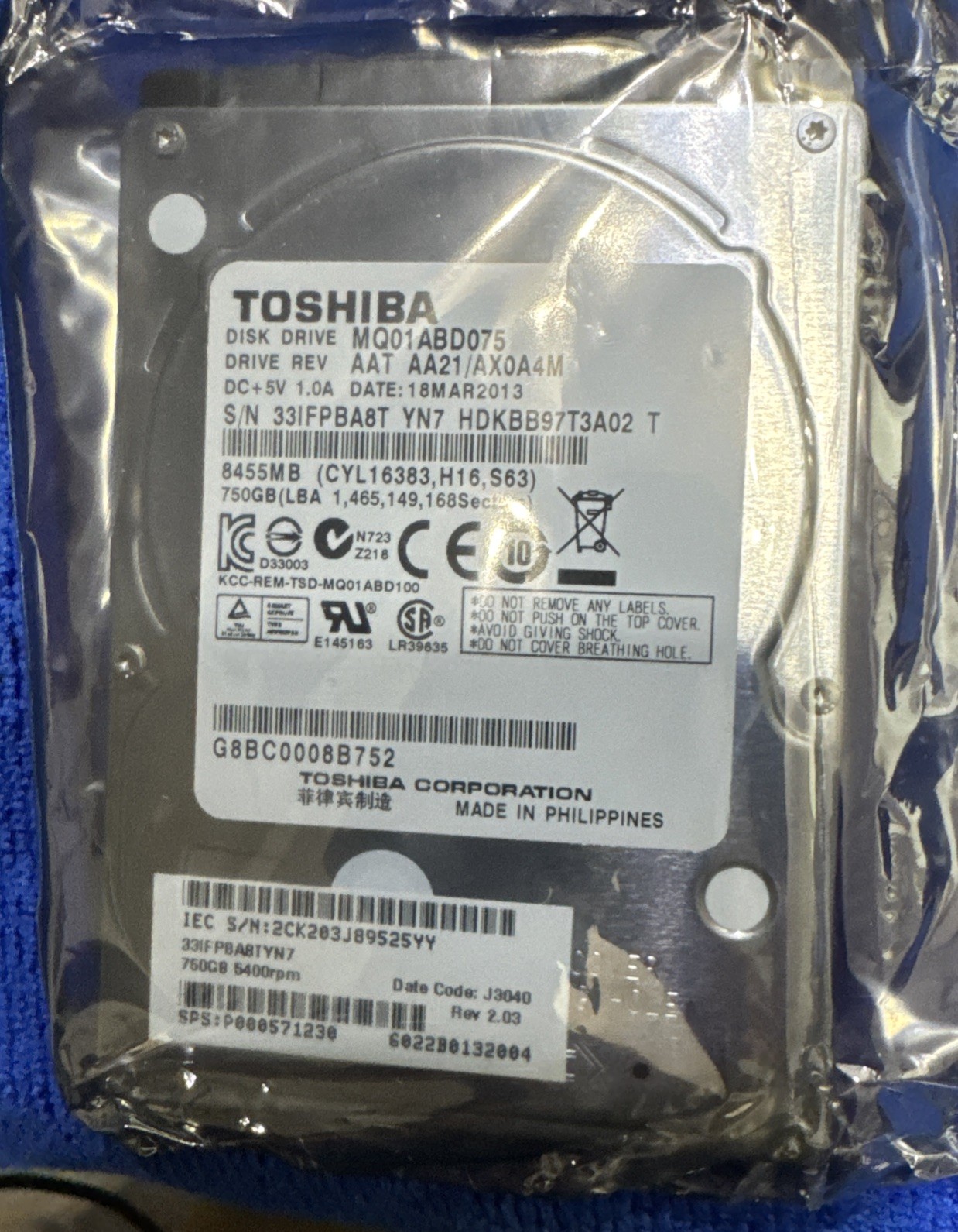 Toshiba MQ01AB 750GB,Internal,5400RPM,2.5" (MQ01ABD075H) SSHD (Solid State...