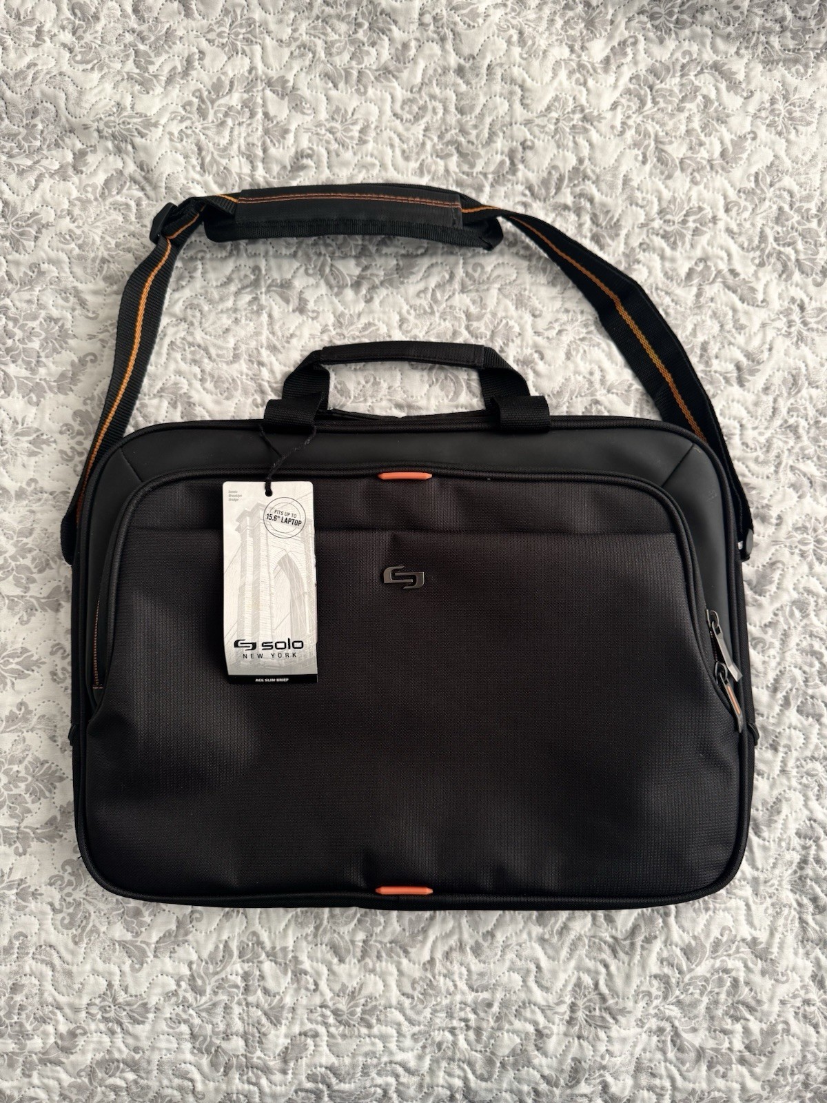 NWT ~ SOLO NY ACE SLIM BRIEF for 15,6" Laptop ~ Black w/ Orange Accents ~ NEW