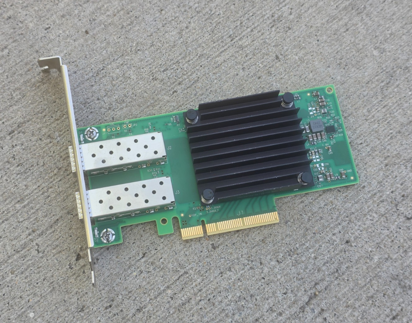 Solarflare XtremeScale SFN8522-PLUS Dual Port 10GbE PCI-E Server Adapter