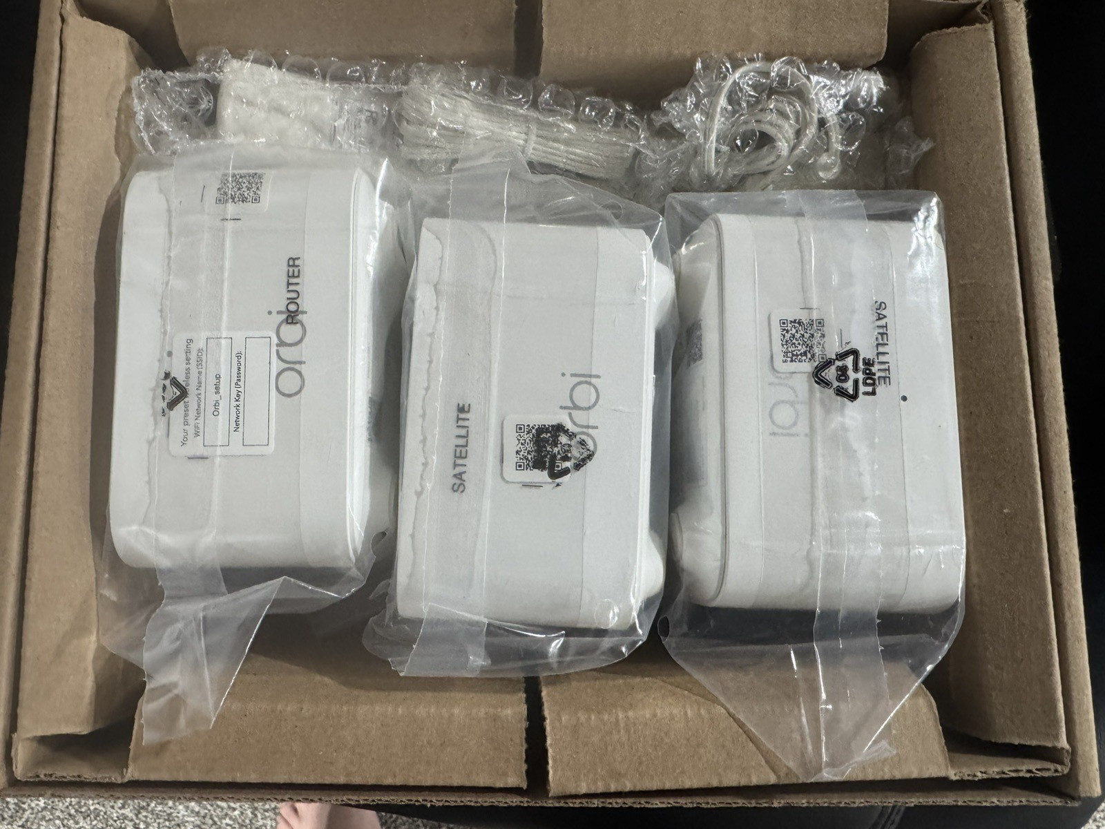 Netgear RBK13-100NAR Orbi RBK13 AC1200 Mesh WiFi Router