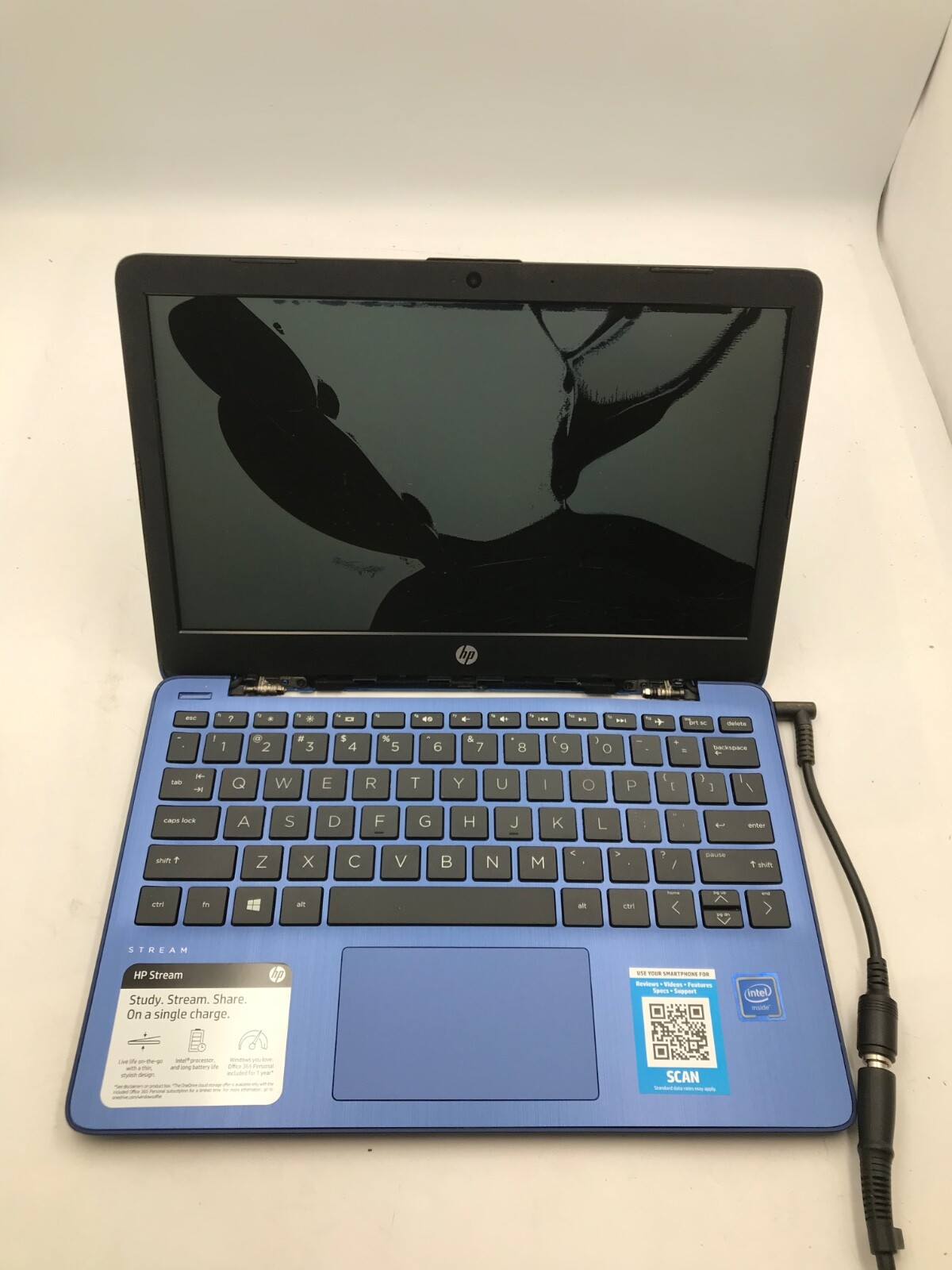 HP Stream 11 11" Laptop Intel Celeron N 32Gb SSD 4Gb RAM-BAD DISPLAY  - MZ