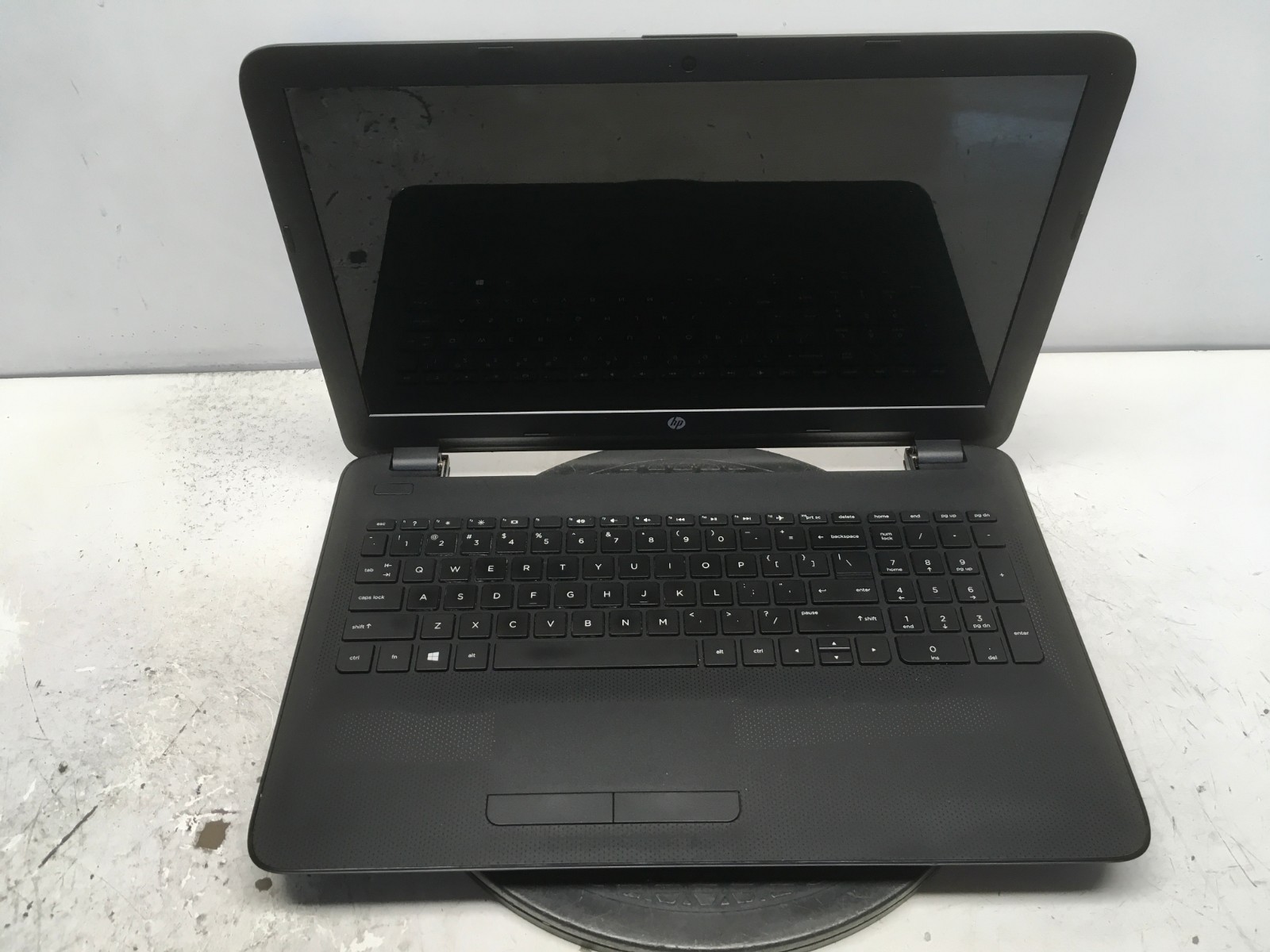 HP 15-AF131DX AMD A6-5200 2000MHz 4 GB NO HDD No Batt