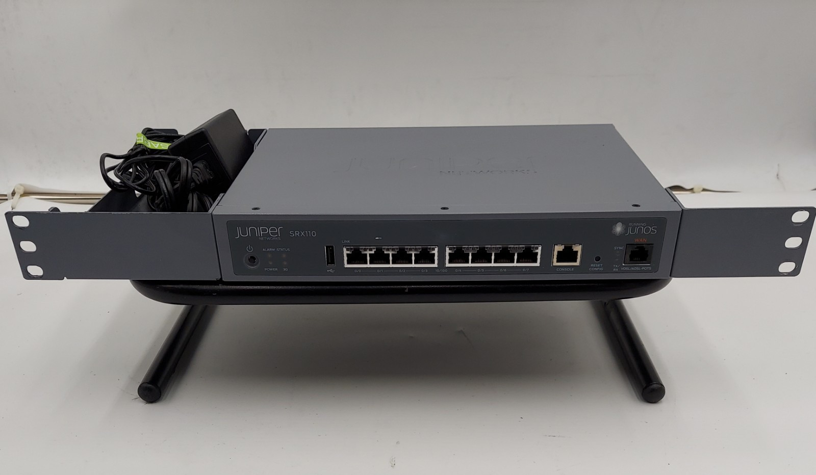 Juniper Networks SRX110 SRX110H-VA Services Gateway Security Appliance with AC