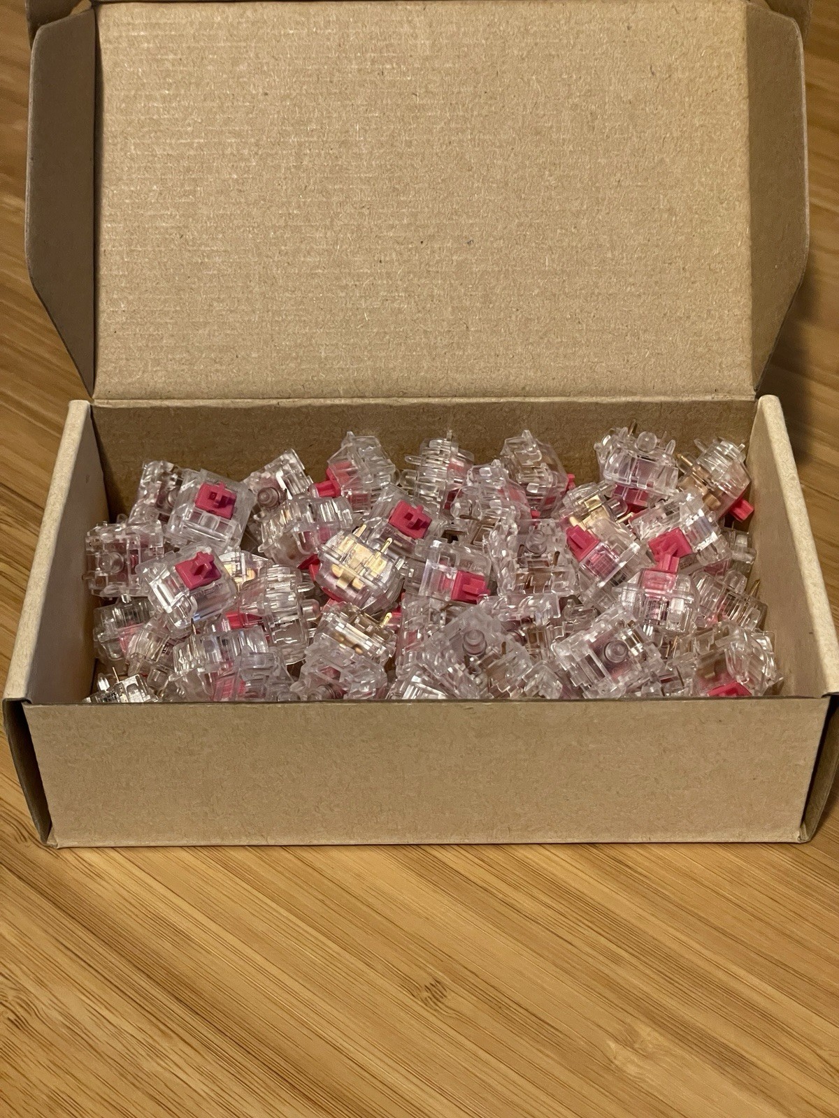 Gateron Aliaz Silent Tactile 60g Keyboard Switches 70 count 
