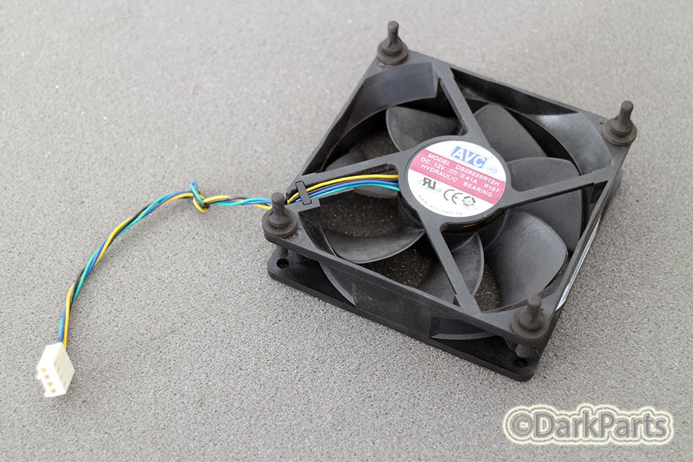 IBM Lenovo FRU 45K6340 Fan AVC DS09225R12H 4-Pin 4-Wire 92x92x25mm