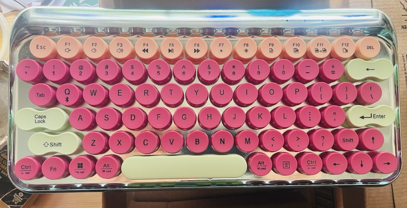 Wireless Retro Style Multicolor Keyboard K68-01 Portable Pink Green Orange