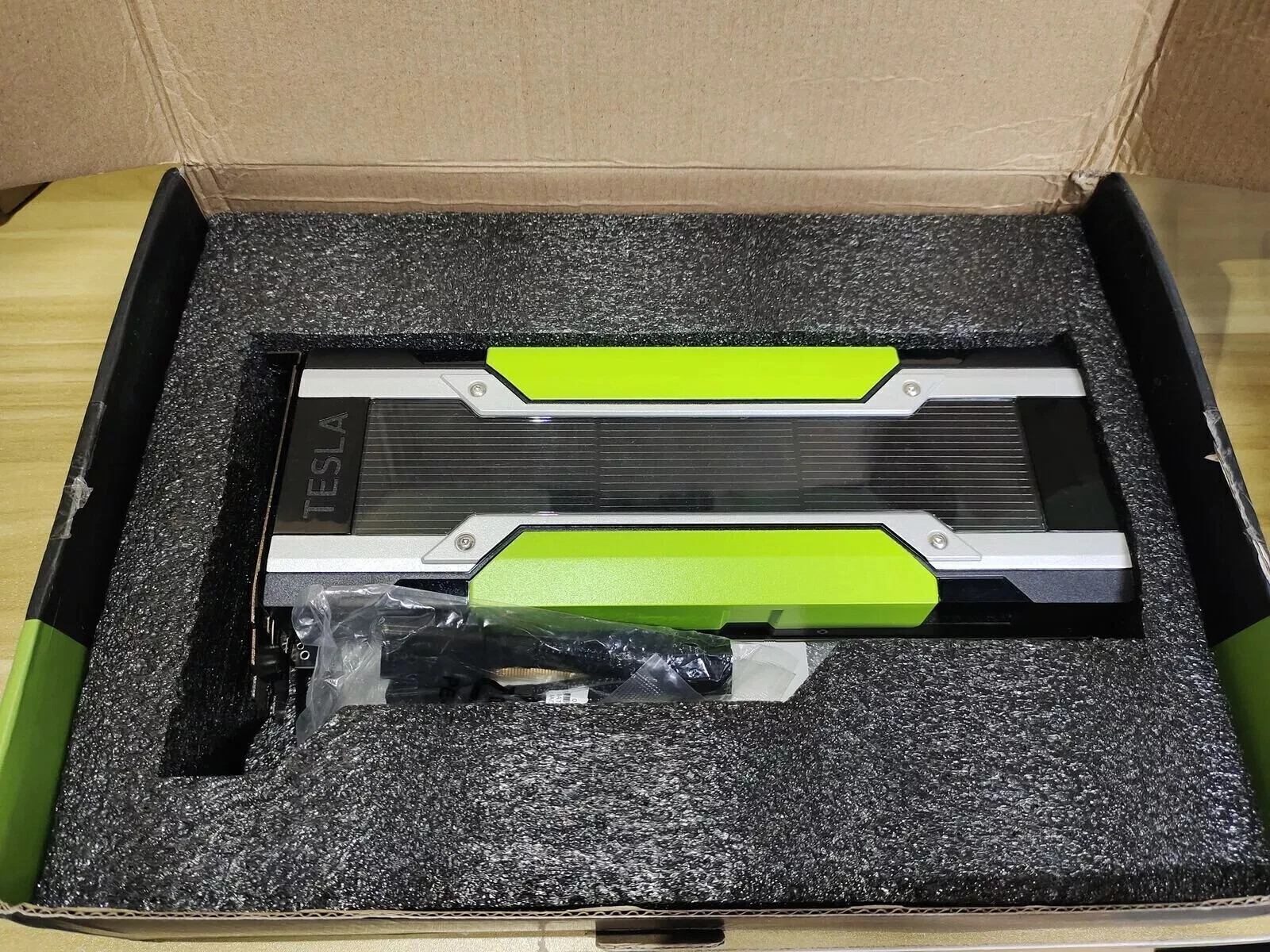 2pcs Nvidia Tesla P100 16GB GPU GDDR5 Graphics Card PH400 699-2H400-0201-53