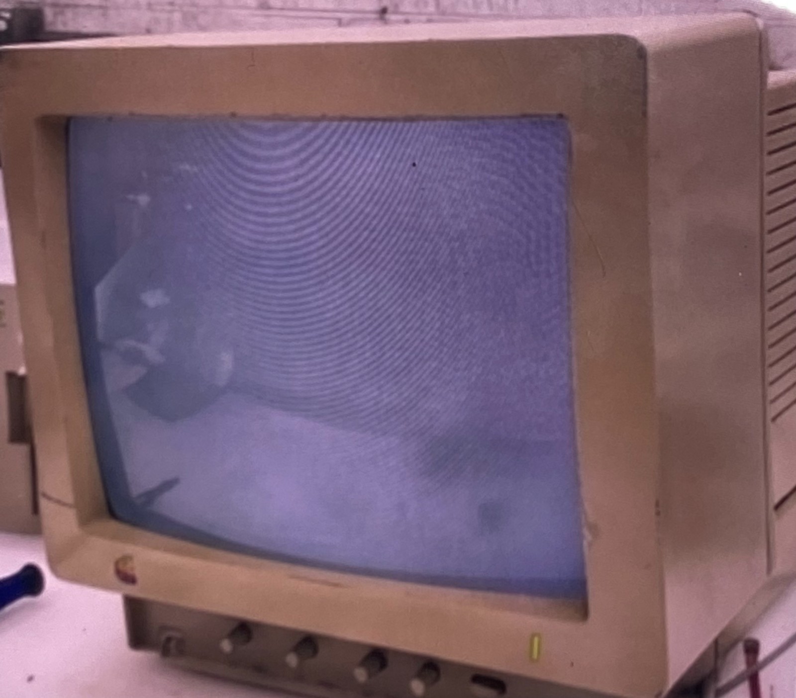 APPLE APPLECOLOR COMPOSITE MONITOR A2M6020