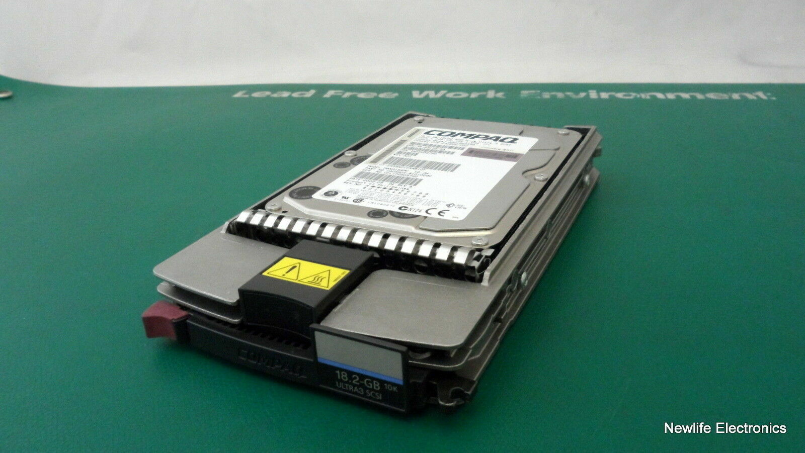 HP 152190-001 18GB 10,000 RPM 3.5 in. Wide Ultra3 SCSI HDD 233806-002