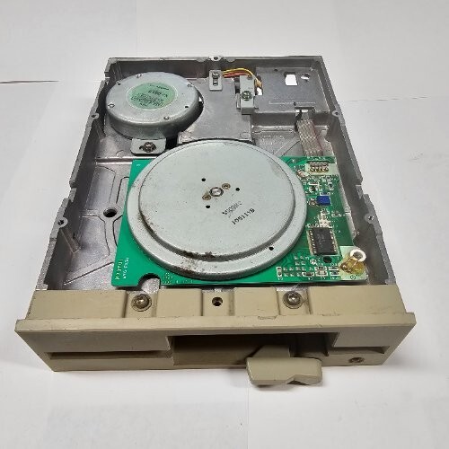 VINTAGE CHINON FZ-506 Internal 5.25", Floppy Disk Drive.