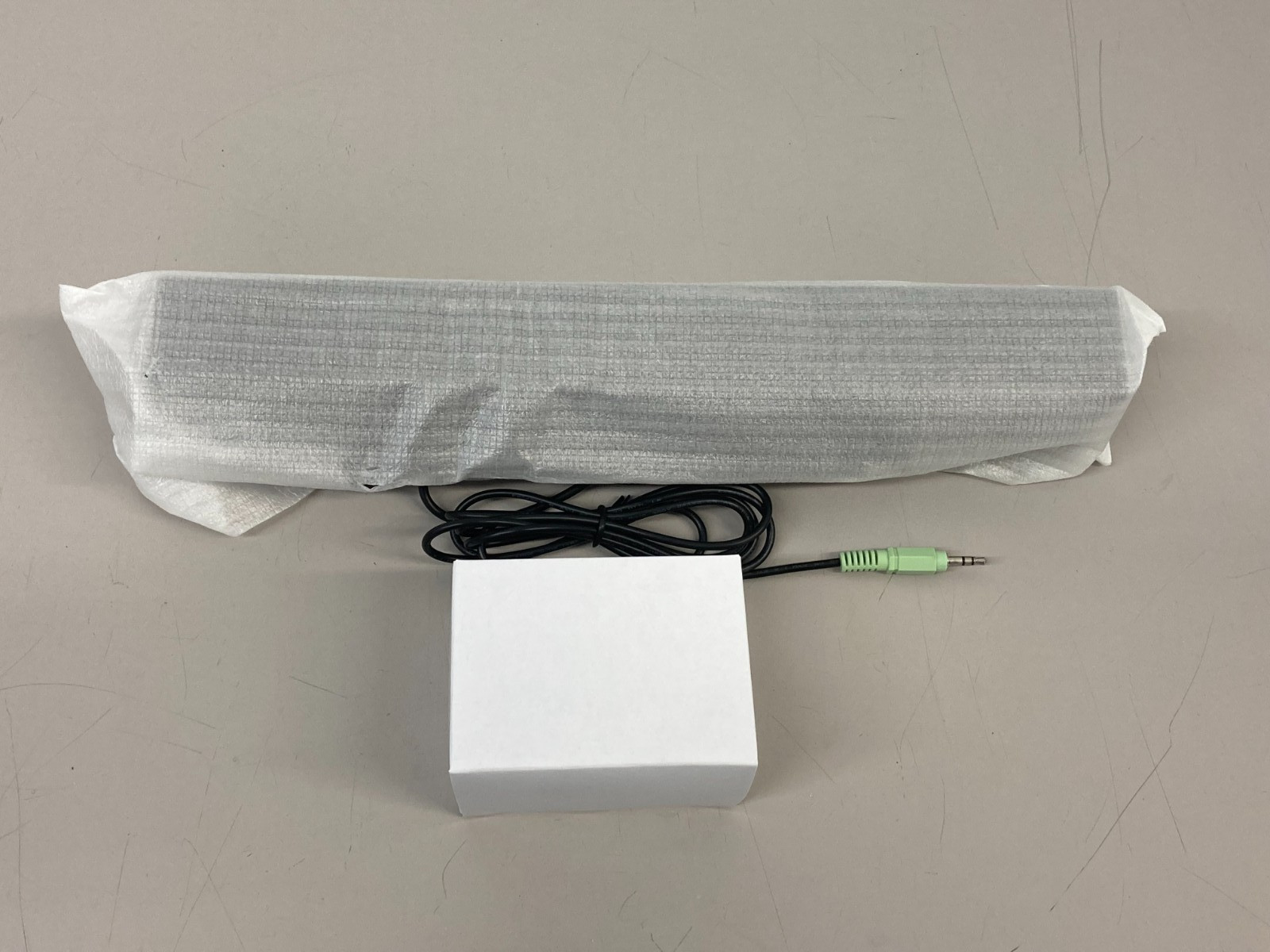 New Sealed Dell 0DW711 / AX510PA Soundbar Deluxe Stereo High End Speaker Bar