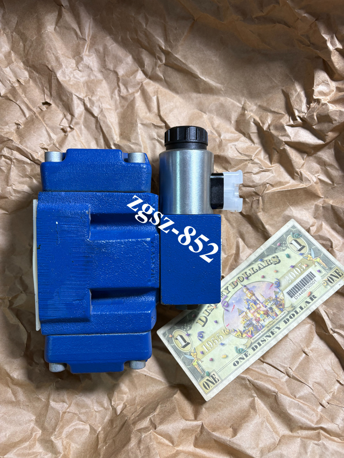 4WEH10Y47/6EG24N9ETK4/B10 NEW REXR0TH VALVE Fast Shipping FedEx or DHL