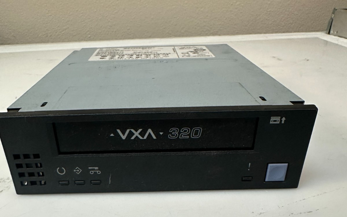 IBM VXA-320 VXA3 SCSI LVD Internal TapeDrive 112.00615 39M5639 39M5640