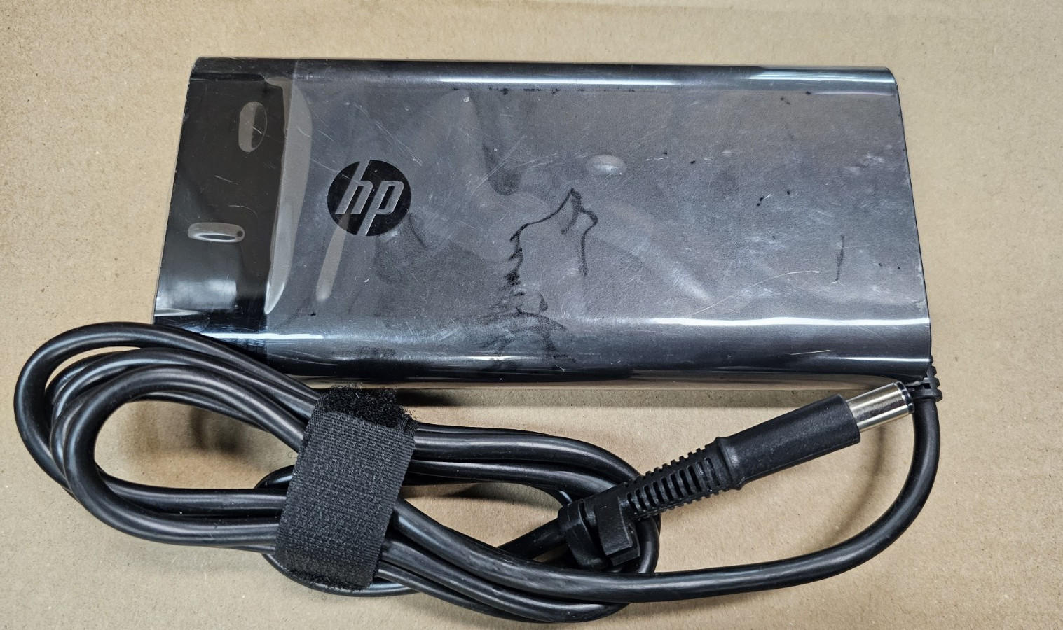 Genuine HP 230W AC Power Adapter 19.5V 11.8A Model TPN-LA10 P/N 924942-001