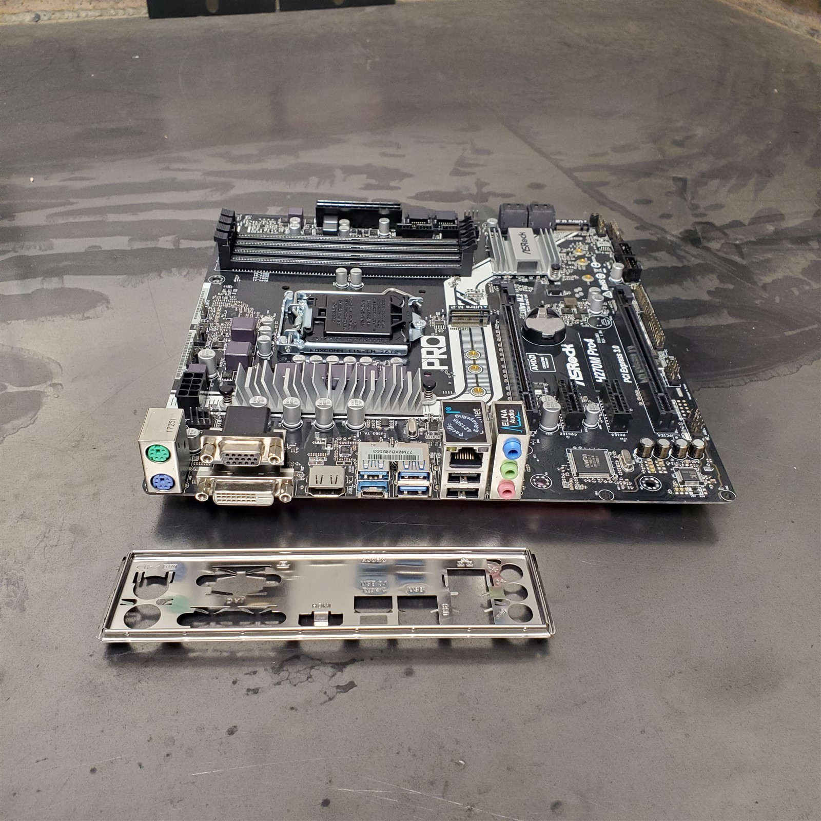 ASRock H270M Pro4 LGA1151 H270M mATX DDR4 Desktop Motherboard + I/O Plate