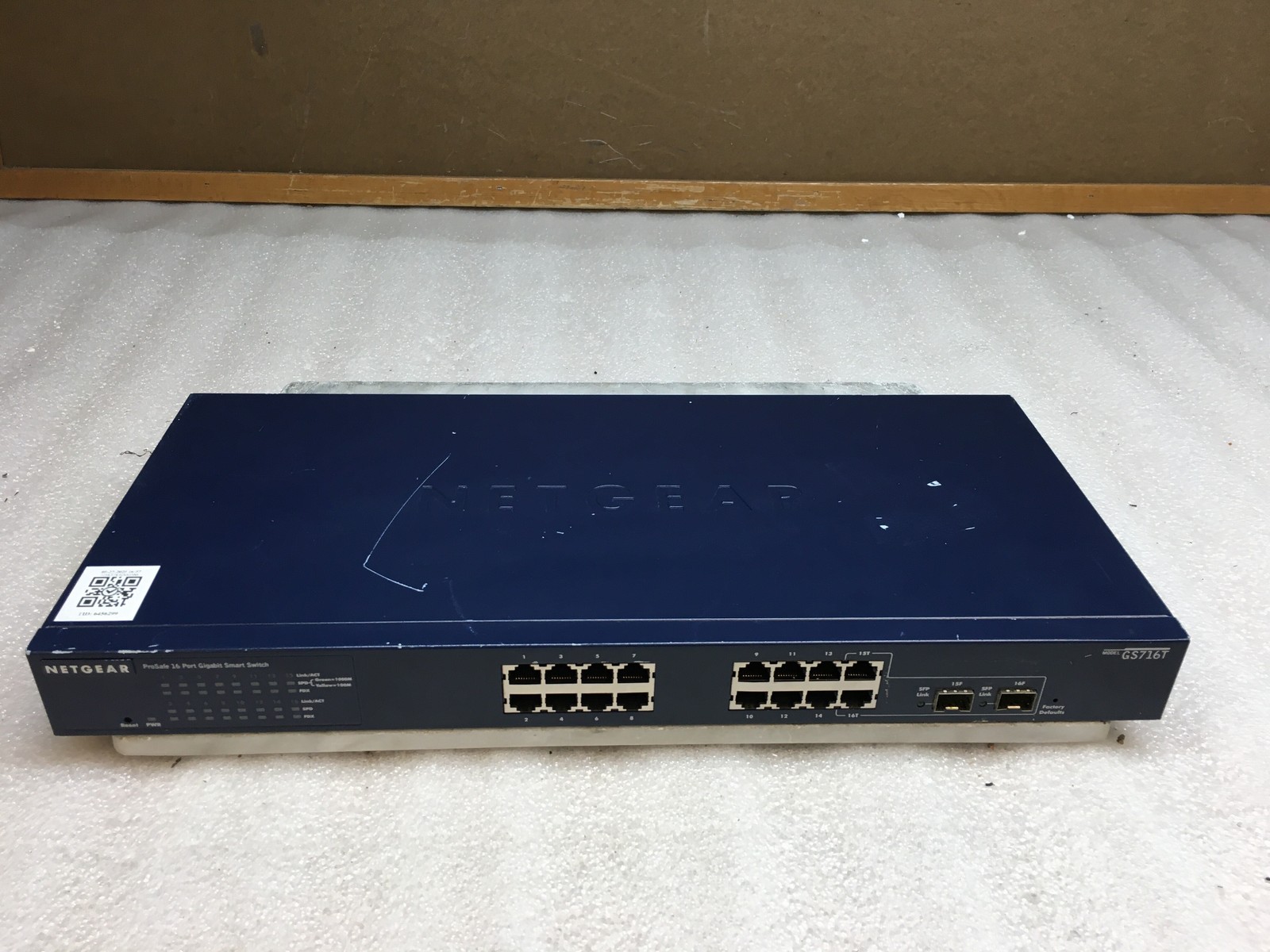 Netgear ProSafe GS716T 16-Port Gigabit Smart Ethernet Switch