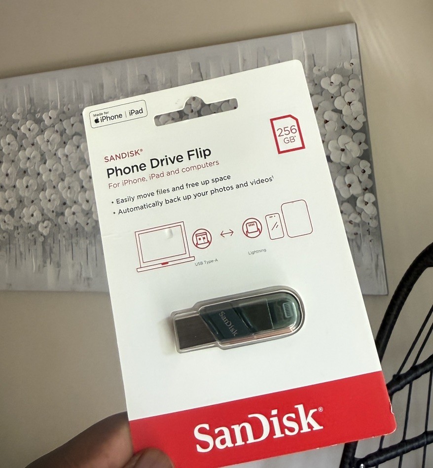 SanDisk Phone Drive Flip 256GB Two In One Flash Drive Apple iPhone Or iPad