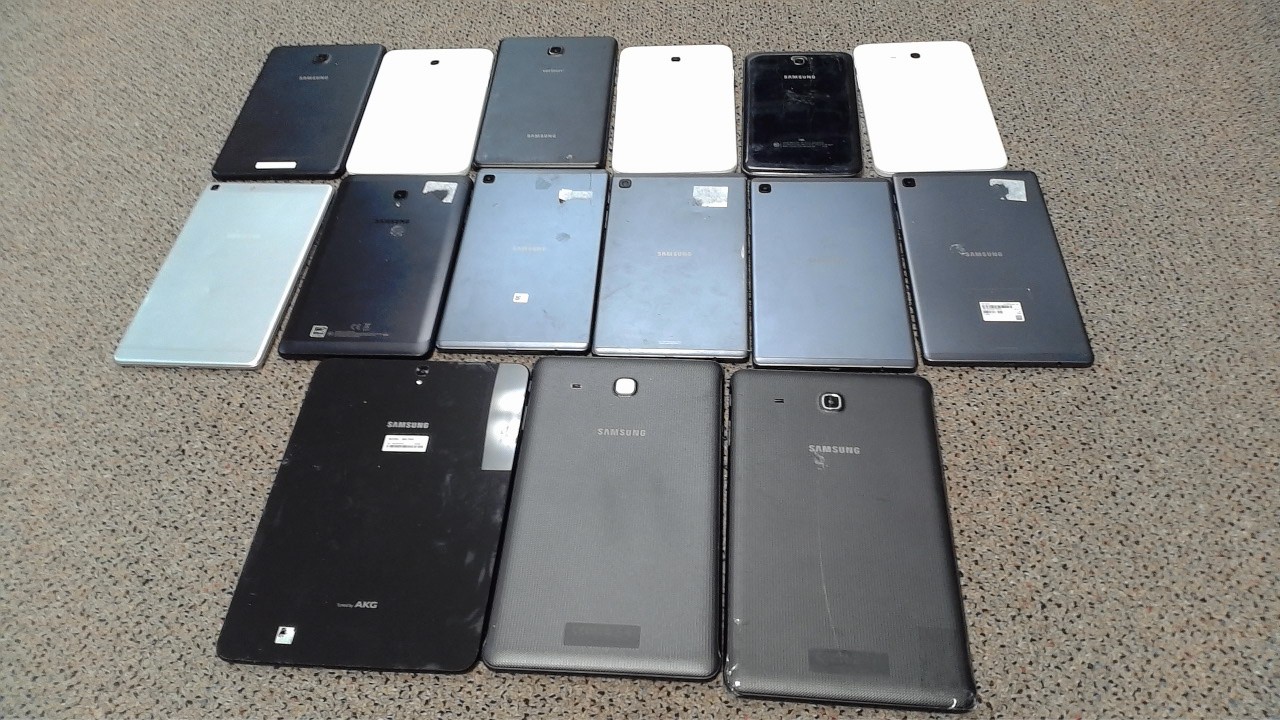 Lot of 15 Non-Working Samsung Galaxy Tablets for Parts