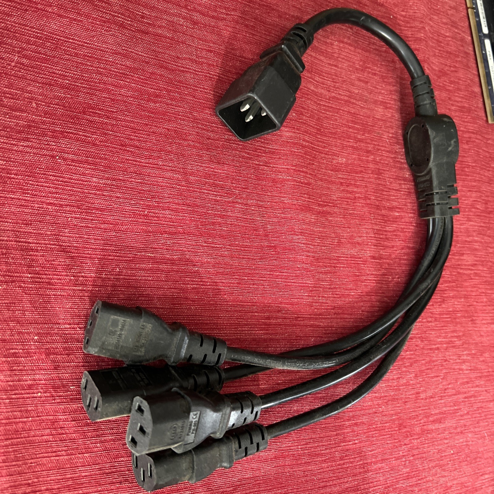 IEC 320 C20 to 4x C13 Power Cord C20 Male to 4 x C13 Y Splitter Adapter
