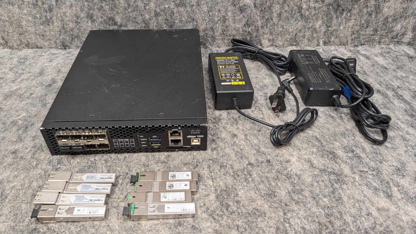 Cisco Vedge-1000-AC-K9 VEdge-1000 AC Router base chassis w/ 8x1GE fixed ports