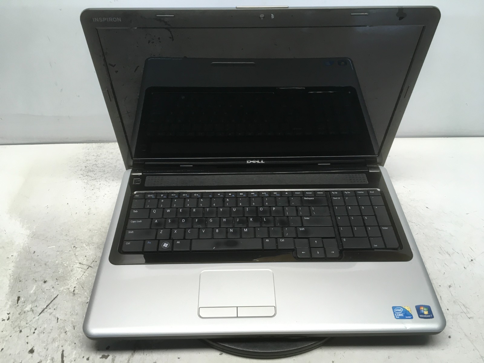 Dell Inspiron 1750 Intel Core 2 Duo T6600 2.2GHz 4 GB NO HDD No Batt