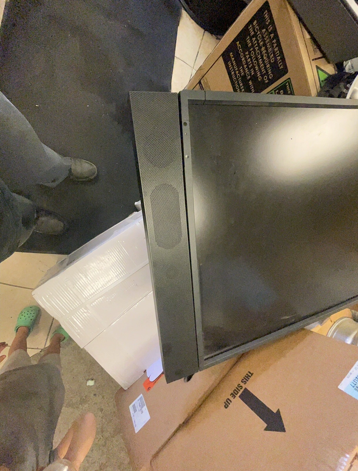 NEC Multisync P-401. With Speakers. Preowned. 