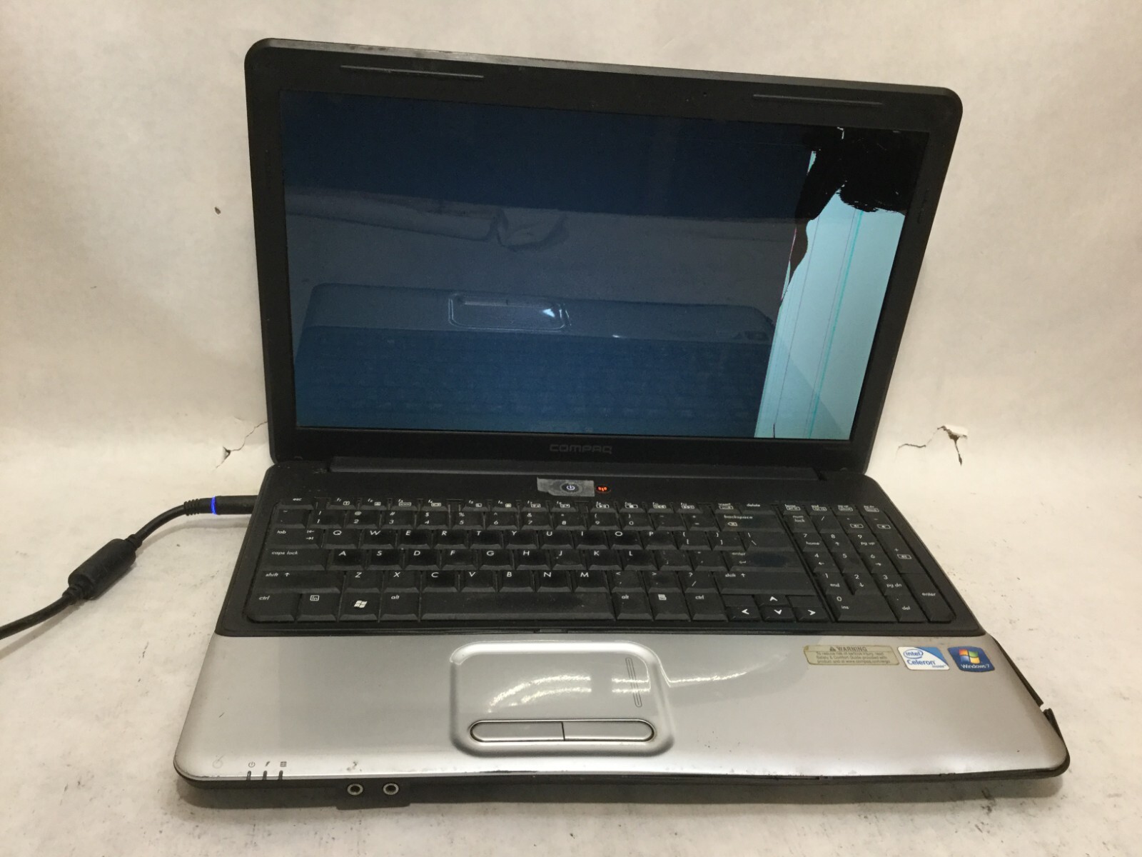 HP Compaq Presario CQ60-615DX / Intel Celeron UNKNOWN SPECS /(MISSING PARTS) -MR