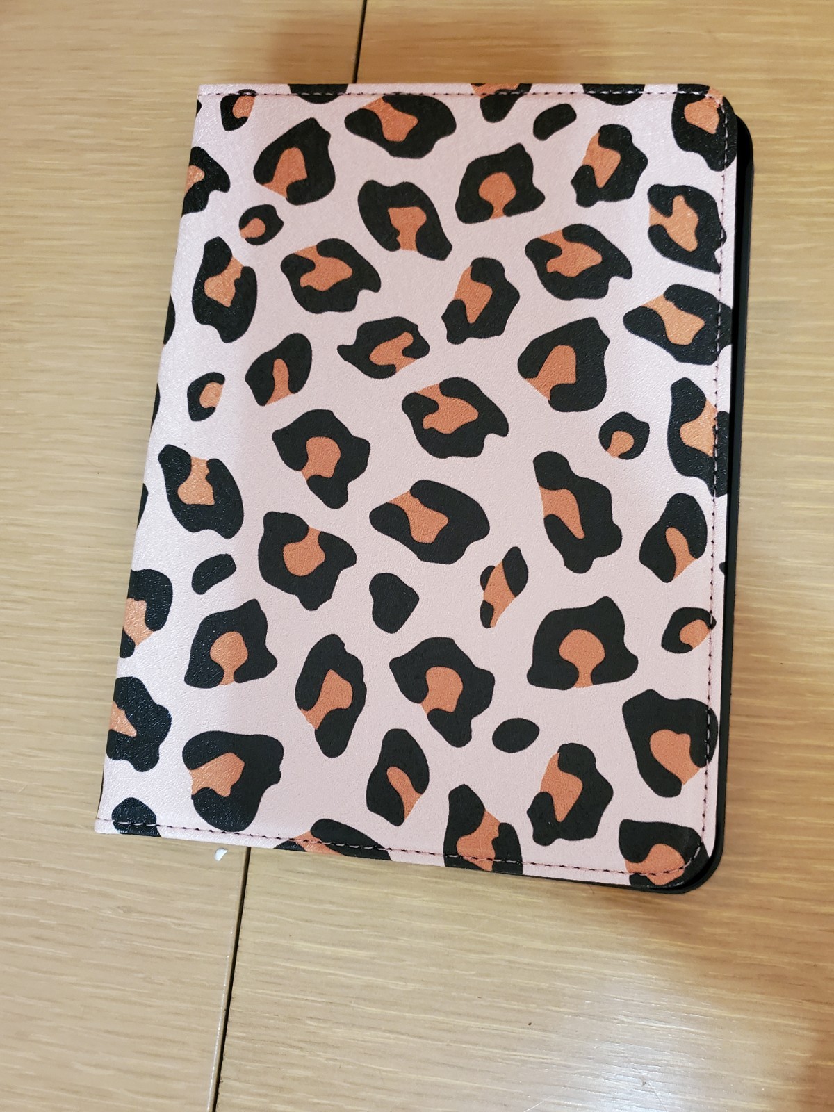COBAK Universal 7 in Leather Folio Case Leopard Print Foldable Stand