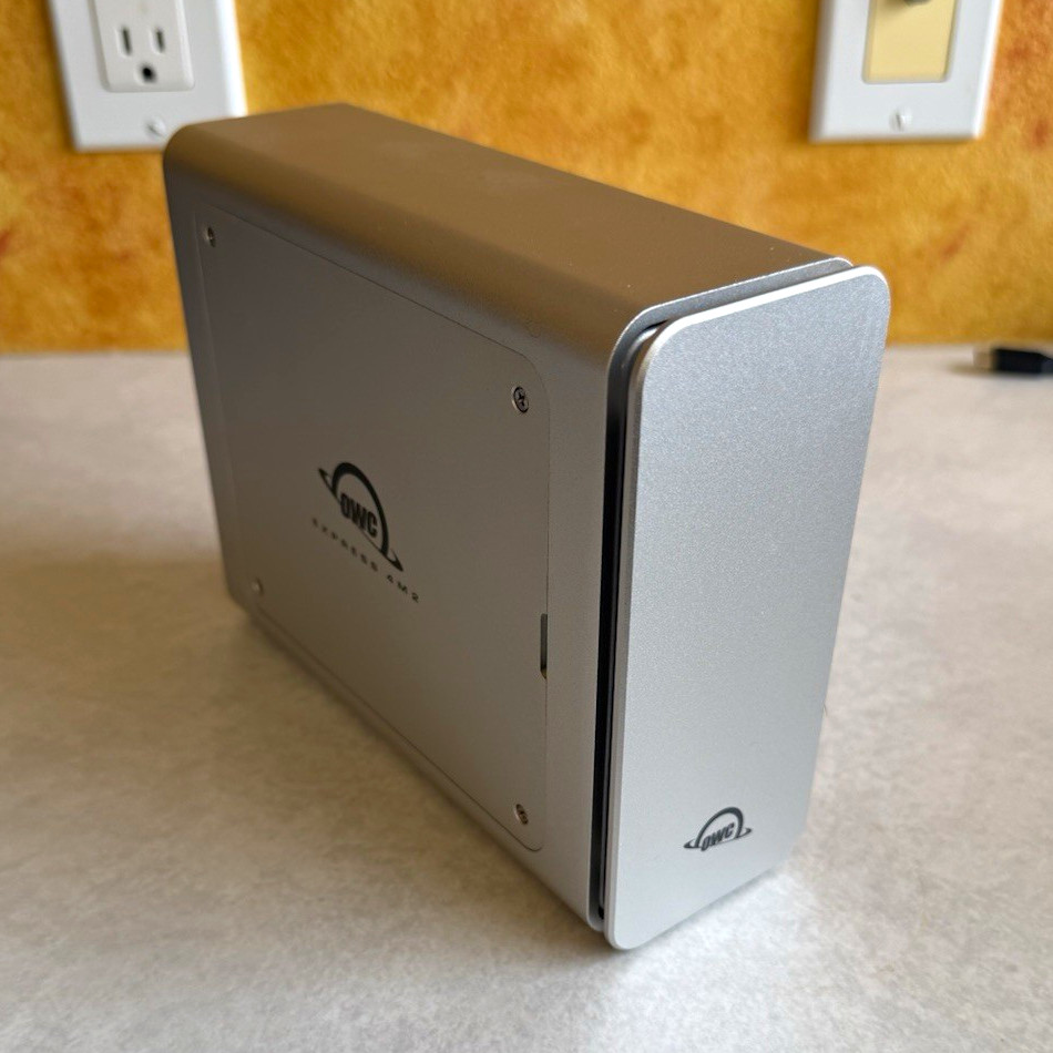 OWC Express 4M2 4x M.2 NVMe RAID Enclosure Aluminum w/ SoftRAID