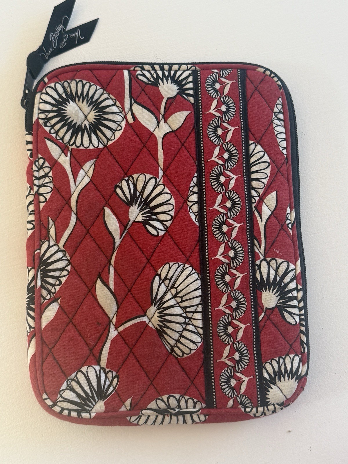Vera Bradley Quilted Tablet Sleeve Case Red Black White Floral Deco Daisy