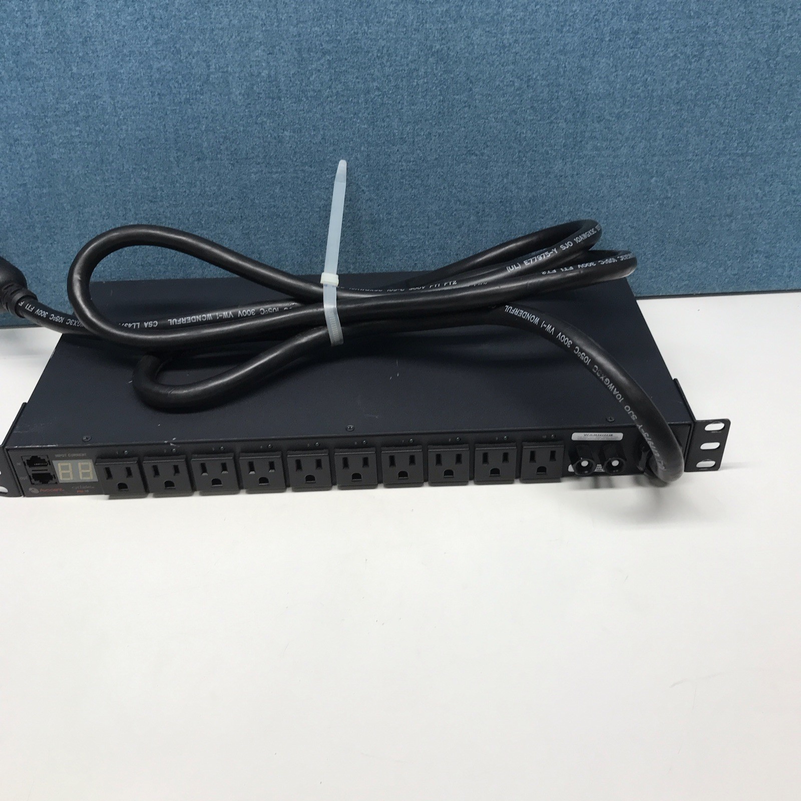 Avocent Cyclades PM10-L30A 10x 15A/L5-30P Input Metered Switched PDU Rackmount