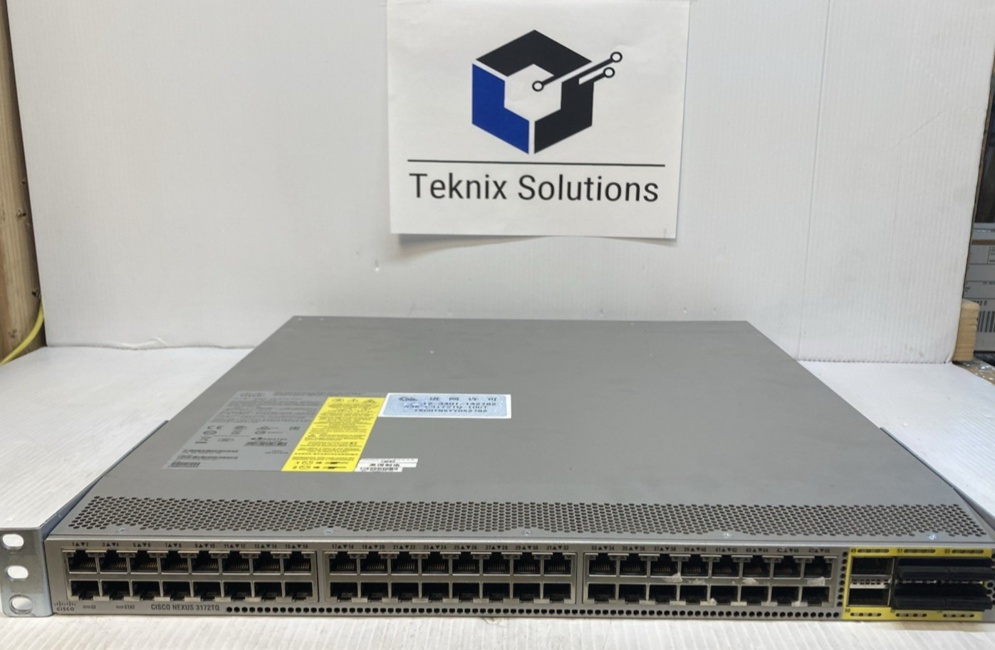 Cisco Nexus 3172TQ N3K-C3172TQ-10GT 48 Ports - Factory Reset - Read Description