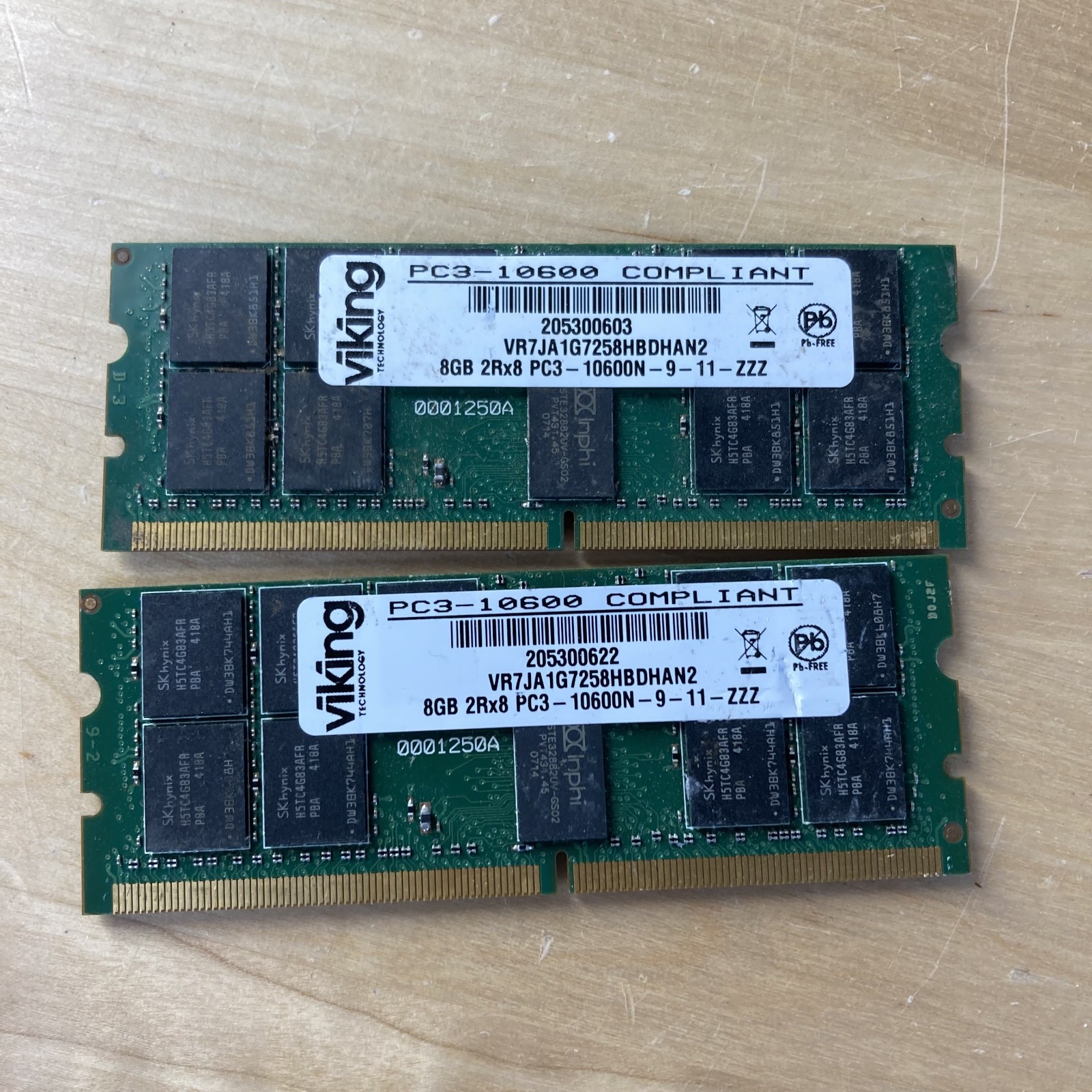 Viking 16GB 2x8GB PC3-10600 ECC SODIMM VR7JA1G7258HBDHA Server Memory RAM