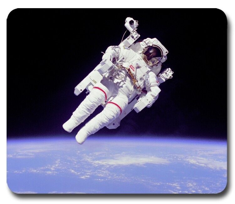 Astronaut in Space ~ Mouse Pad / PC Mousepad ~ Planet Earth Shuttle Cool Gift