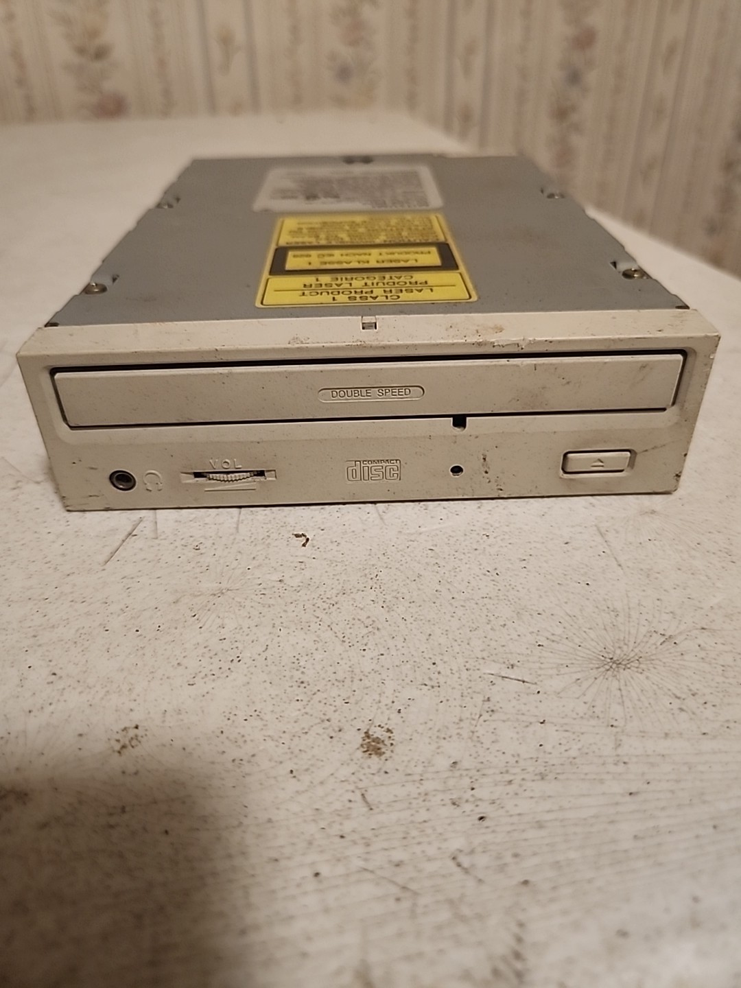 Vintage Mitsumi CD-ROM Drive CRMC-FX001D 40 pin Mitsumi Connection 