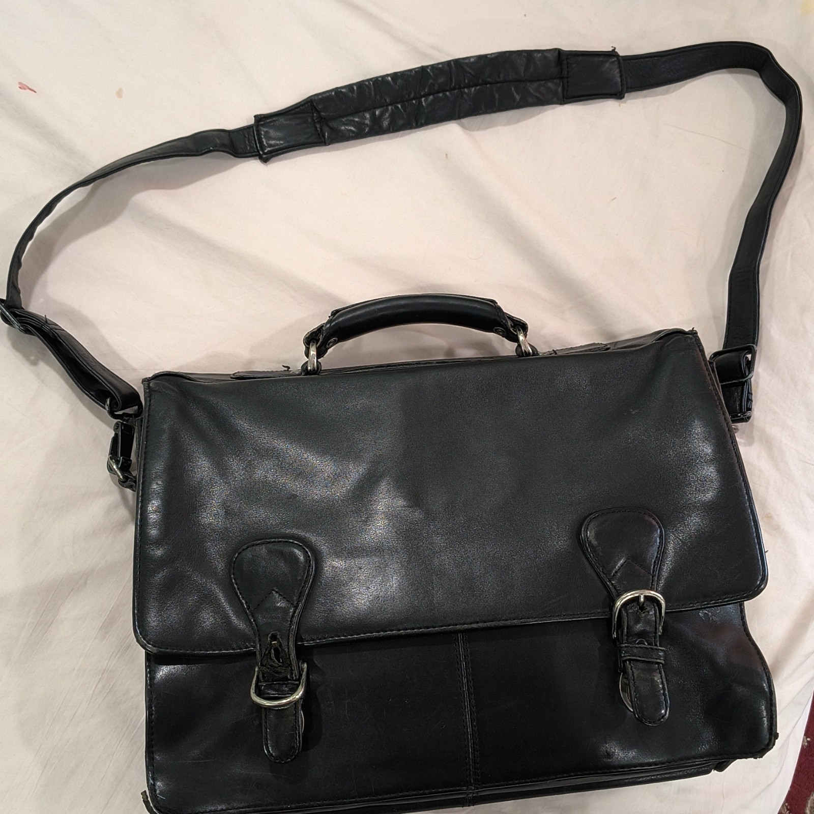 Vintage Samsonite Black Leather 15 in Laptop Messenger Bag Adjustable Strap