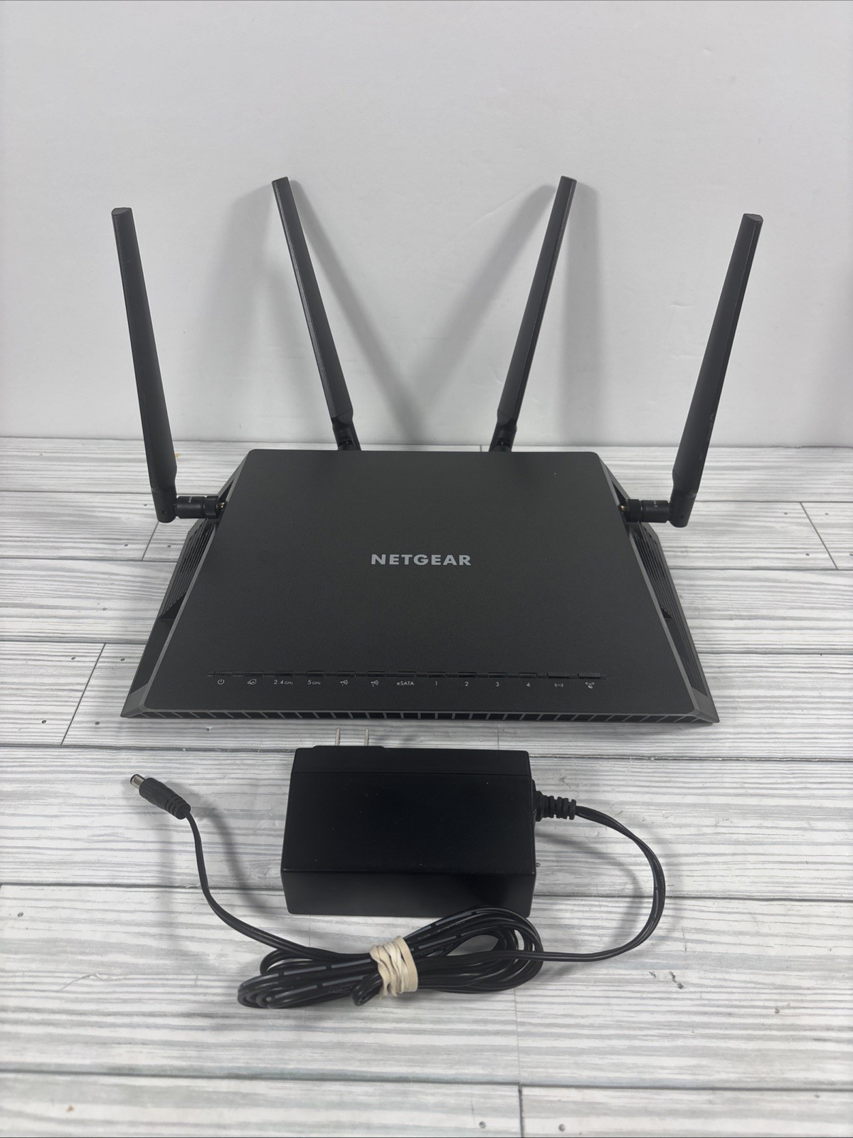 NETGEAR Nighthawk X4S AC2600 Smart WiFi Router dual Band Black Model R7800