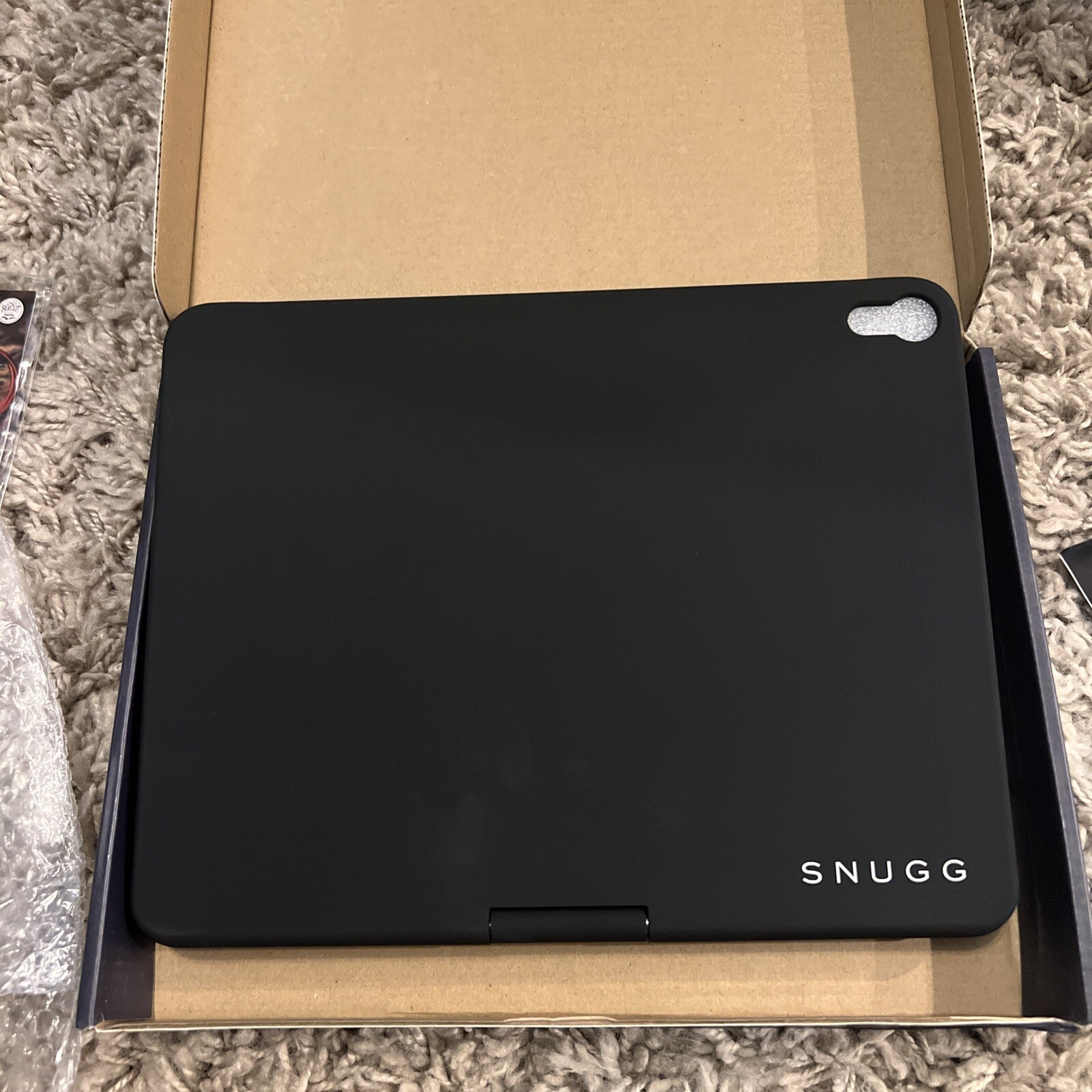 SNUGG iPad  Keyboard Pro 11 Wireless Bluetooth Keyboard Case Cover
