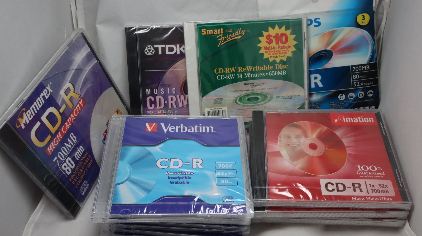 New NOS lot of 26 optical media discs in cases CD-R CD-RW DVD+R DVD+RW mixed