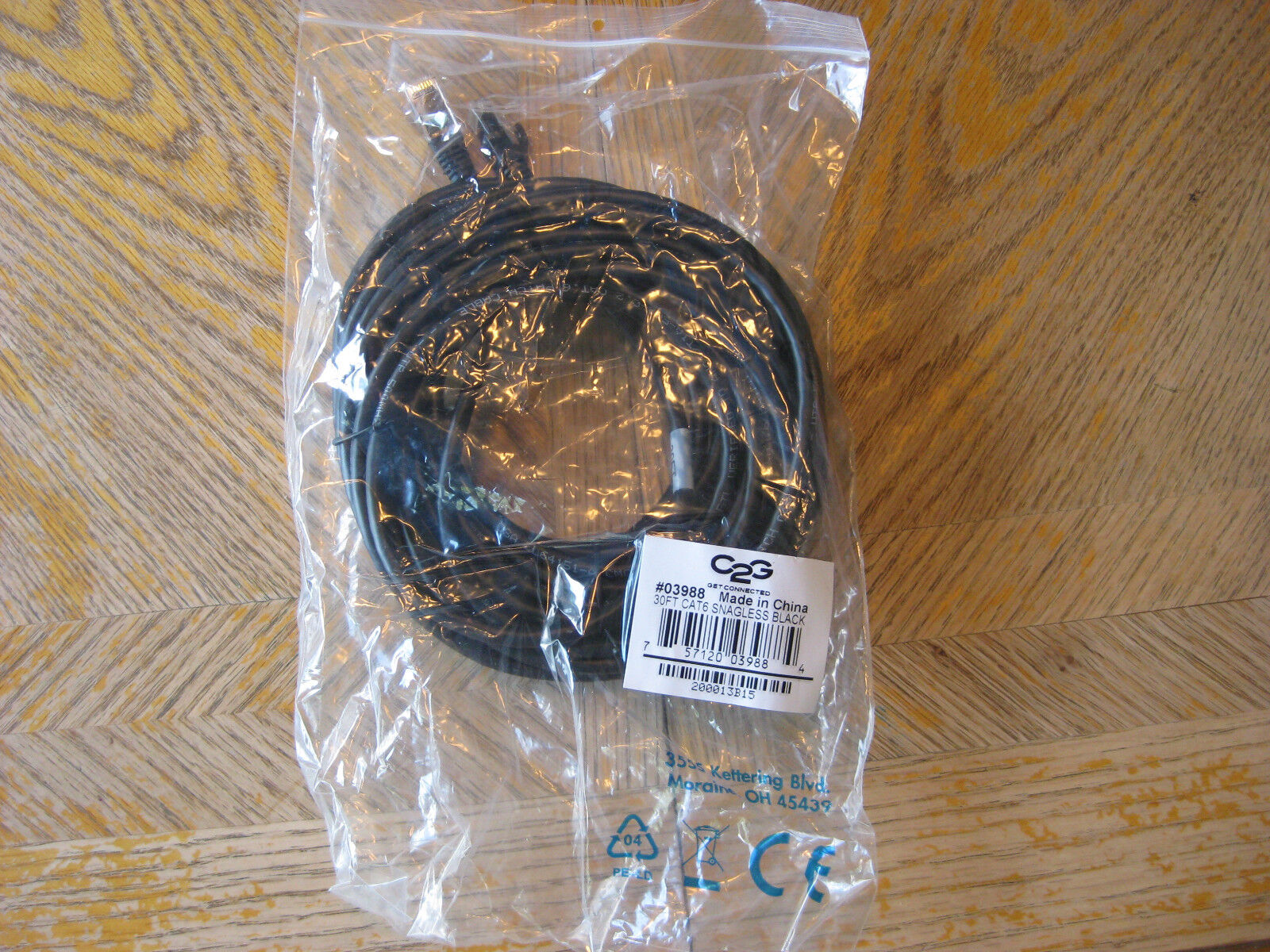 New Cables2Go 03988 30ft CAT 6 550Mhz Snagless Patch Cable - Black