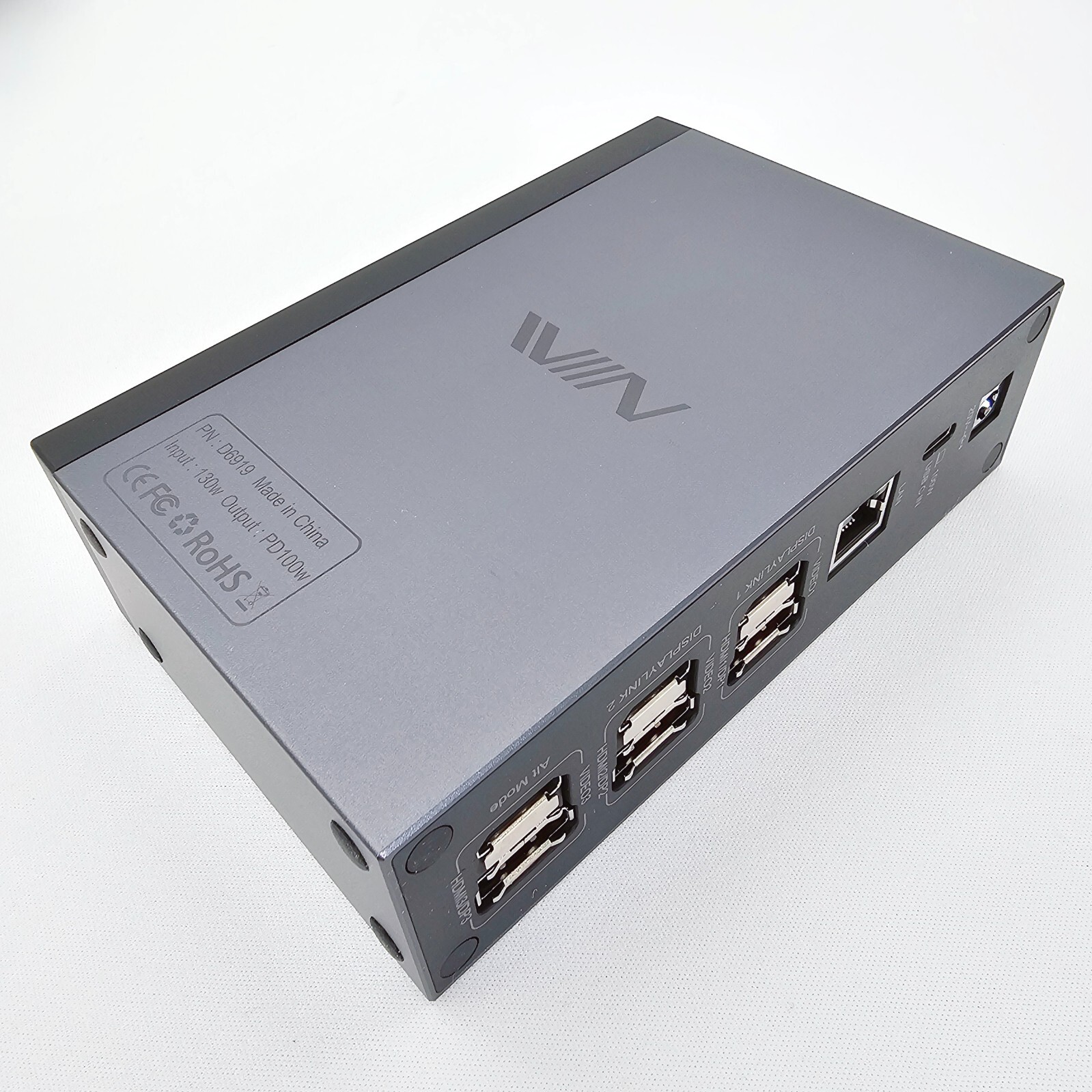 Iviin D6919 100W USB-C docking station triple 4k display 1gbps ethernet 3.5mm 19