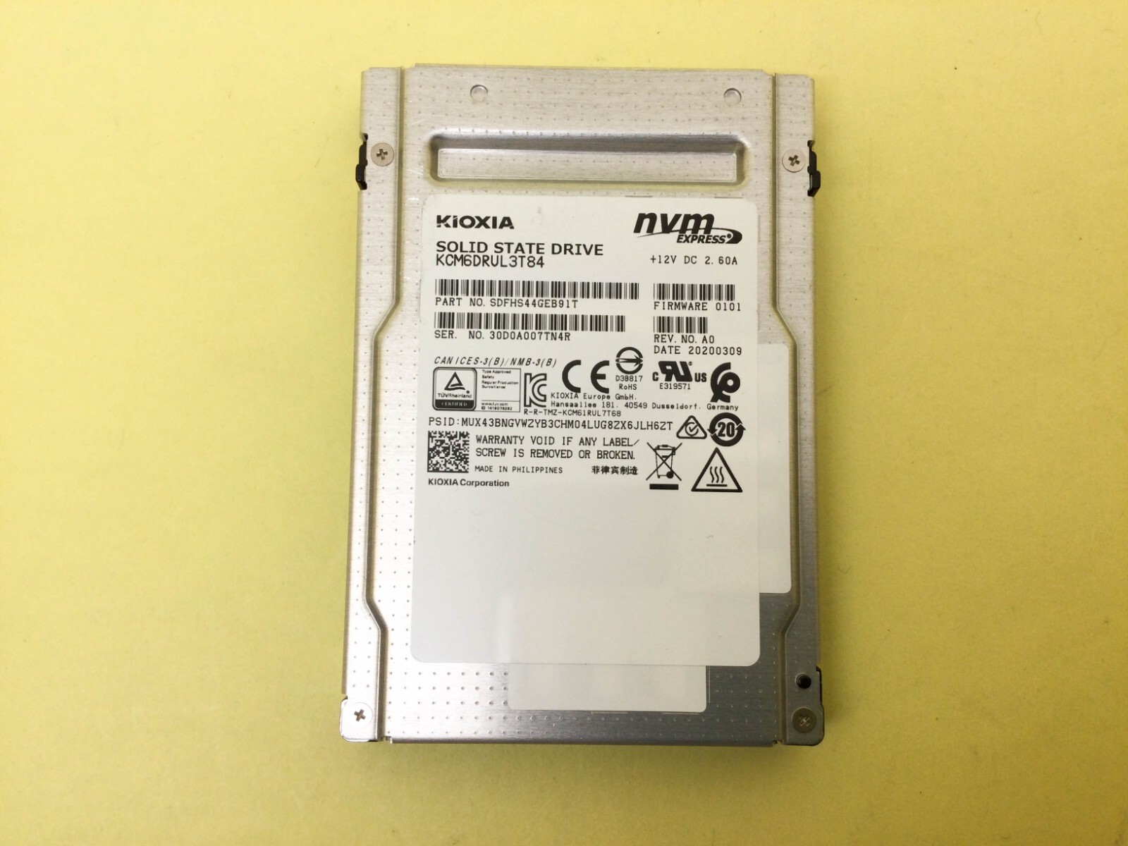 Toshiba Kioxia CM6-R 3.84TB NVMe PCIe 4.0 x4 U.3 2.5'' SED SSD KCM6DRUL3T84