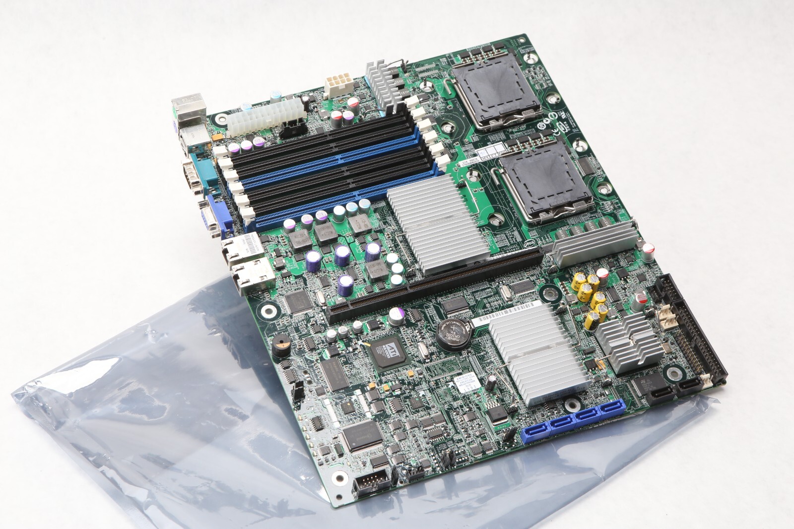 Intel S5000VCL S771 Server Motherboard New D24481-602 Dual Xeon System Board E33