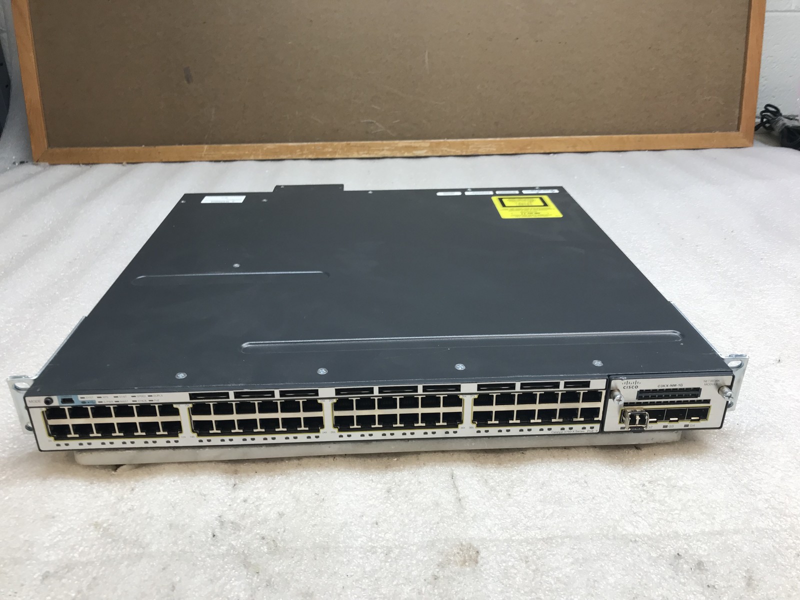 Cisco Catalyst WS-C3750X-48P-S Poe+ Gigabit Network Switch + Power Supply & Ear