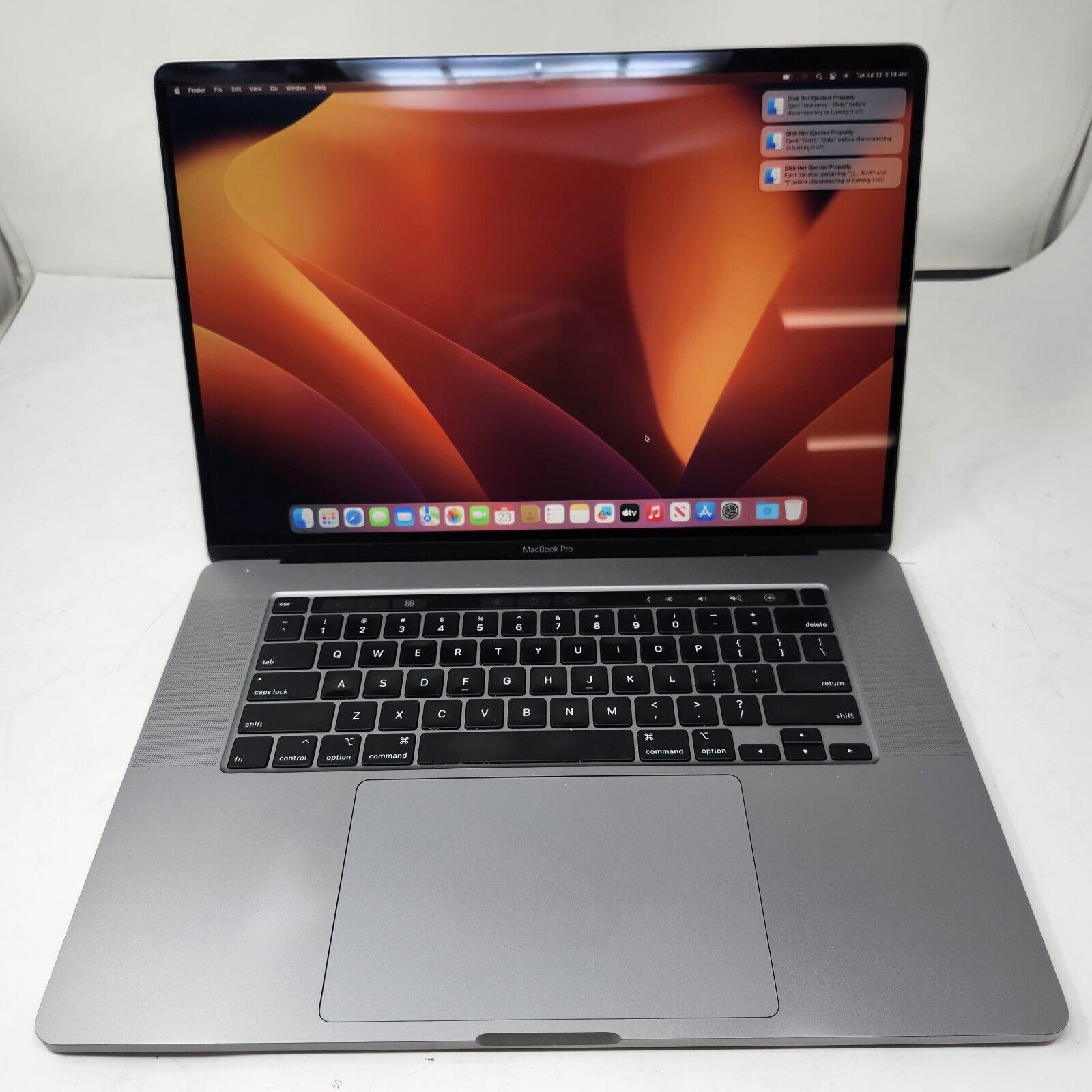 READ 2019 Apple MacBook Pro 16